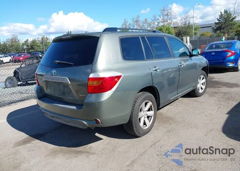 2010 Toyota Highlander Base V6 из США, поврежденный, VIN 5TDBK3EH2AS021708